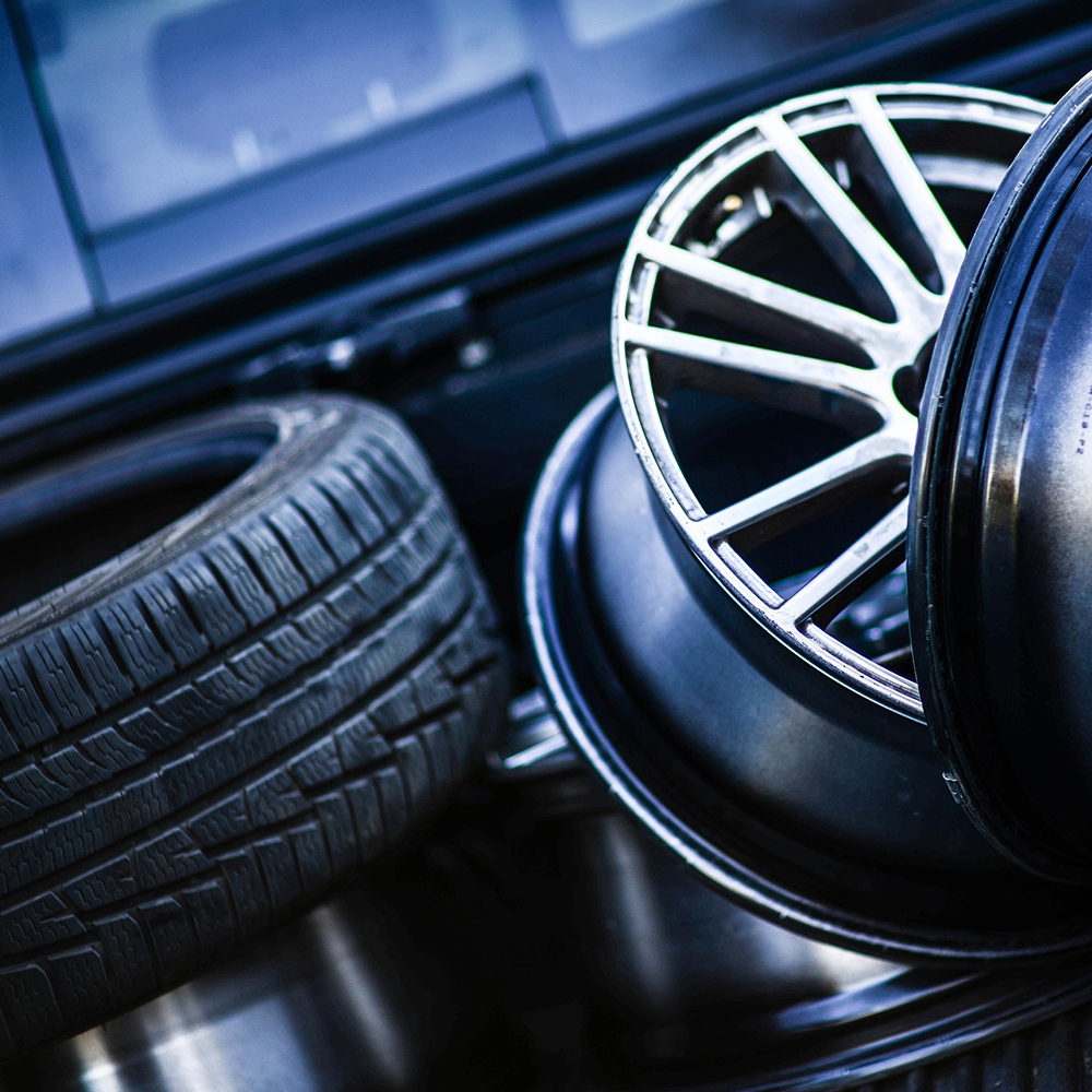 タイヤ組み換え・脱着